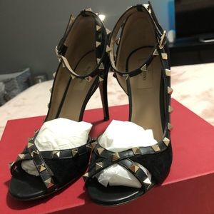 Valentino High Heel Pumps